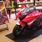 お披露目された「NM4-02 紅天蛾バージョン」