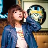 「リスアニ!」の最新刊発売を記念して、新田恵海のスペシャル衣装展&みみめめMIMIの試聴会&トークショーを開催