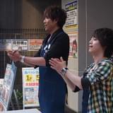 商品情報番組「なびめいと」サイン会の様子