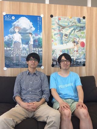 左から新井陽次郎監督と石田祐康