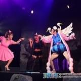 東京ワンピースタワーのダンスショーにはるな愛が乱入しボン・クレーと“ニューカマー”対決