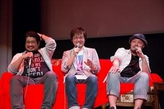 最終話先行上映会「乱歩奇譚 Game of Laplace ─赤い部屋─」に登壇した岸誠二監督(右)、シリーズ構成・脚本・上江州誠(中)、アニメーションプロデューサー・比嘉勇二(左)