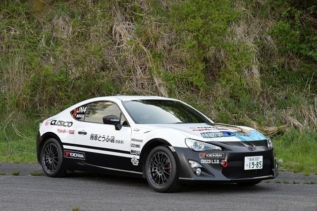 TRDラリーチャレンジ新城に「頭文字D」仕様車が参戦 一般公道で最速