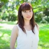 ナレーション・主題歌を務める鳴海杏子