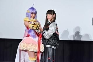 御伽ねこむ(左)と上坂すみれ