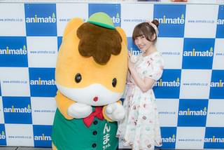 イベントに参加したぐんまちゃんと記念撮影