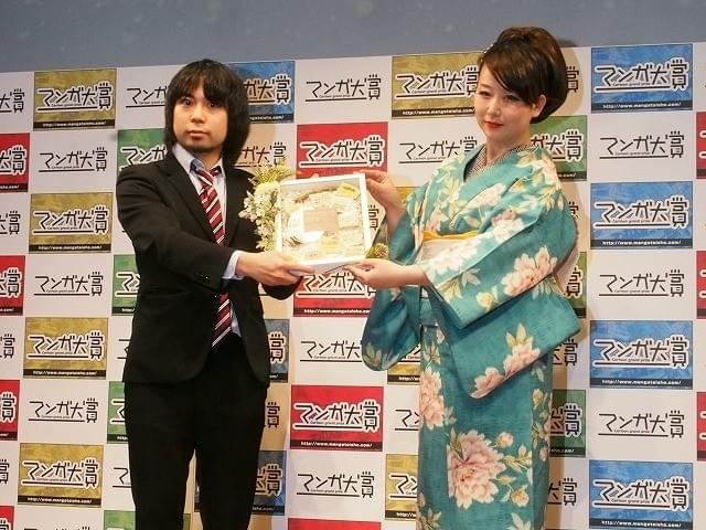 マンガ大賞2016は野田サトル「ゴールデンカムイ」に！北海道を徹底的に