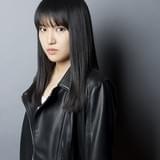 美雲・ギンヌメールの歌唱パートを担当するJUNNA