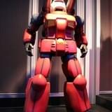 ガンキャノン立像