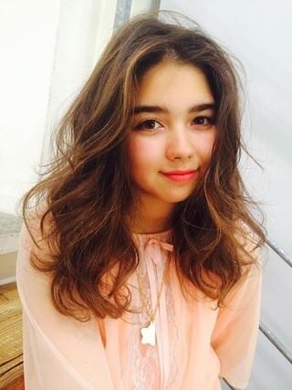 メロディー・チューバックが歌唱パートを担当!