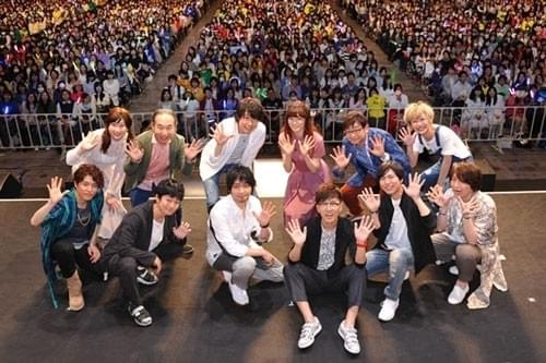 フェス松さん」帰ってきた6つ子に7万人が熱狂！「松の市」第2弾＆展示