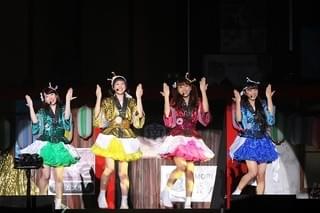 ミルキィホームズが夏祭りをイメージしたライブで全26曲を披露 ファンの撮影を解禁する粋なはからいも