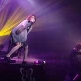 藍井エイル、身体の動きが音に変わる最新テクノロジー「KAGURA」を使いパフォーマンス