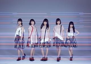 ワルキューレ：左から、安野希世乃、鈴木みのり、JUNNA、西田望見、東山奈央