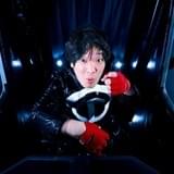 オープニング主題歌を担当する岡崎体育