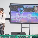 指出が会場でVRを体験