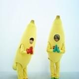 angela、バナナ姿の9thアルバムジャケット写真を変更 「調子に乗ってしまった」と反省