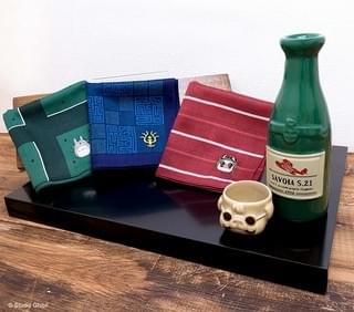 渋めデザインの新グッズ発売