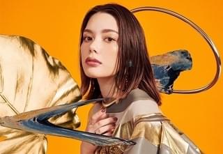 「レイトン ミステリー探偵社」10月から安田レイとJ☆Dee’Zが新主題歌担当