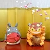 トトロ&ネコバスと新年を祝う 「めでたいお飾り」12月下旬発売