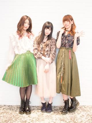 ささかまリス子、上花楓裏、霧島若歌