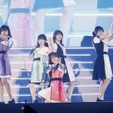 「マクロス」CROSSOVER LIVEで歴代アーティストが豪華共演 「マクロスΔ」劇場版タイトル発表