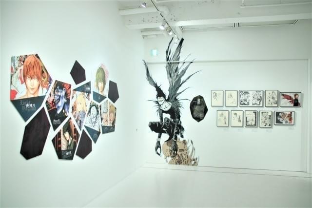小畑健「DEATH NOTE」新作読切を発表 画業30周年記念展で冒頭10ページ 小畑健「DEATH NOTE」新作読切を発表 画業30周年記念展で冒頭10ページ
