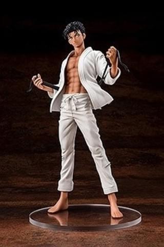 限定版は「眼鏡付き差し替え頭部」付属