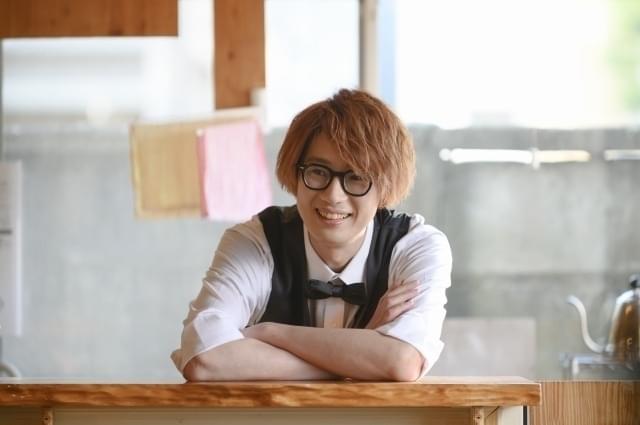 月野亭マスター役で友情出演した江口拓也