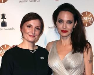 ノラ・トゥーミー監督と アンジェリーナ・ジョリー