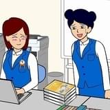 「田中さん」が演じる耐え子（左）と、愛美が演じる朝美ちゃん（右）