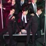 「斉木楠雄のΨ難」レスリー・キーが神谷浩史らキャスト6人をスタイリッシュに写した特別写真を公開