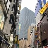 アニメイト池袋本店、「Hareza池袋」前の通り