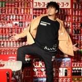 木村昴、30歳の誕生日に記念本刊行 企画ページの“コーラ部屋”写真を公開