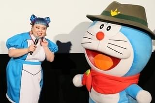 舞台挨拶を盛り上げた渡辺直美