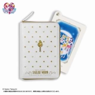 原画満載の「セーラームーン」豪華版2021年手帳!