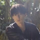 増田俊樹、30歳記念写真集が12月21日発売 屋久島オールロケ、ホテルで見せる “朝と夜の表情”