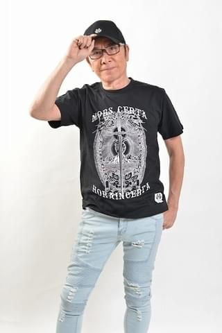 「死は確実、時は不確実」Tシャツ（4180円）