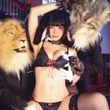 「BEASTARS」×えなこのコラボコスプレ写真集「ワイルドキック」表紙公開