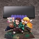 数量限定版に付属するフィギュアマルチスタンド