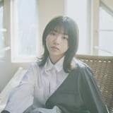 主題歌を担当する八木海莉