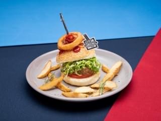 【乙骨憂太】ベーコントマトバーガー～オニオンリングを添えて～ ※画像はすべてイメージ