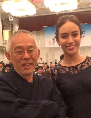 鈴木敏夫プロデューサーと滝沢カレン(神田伯山襲名披露パーティーにて)