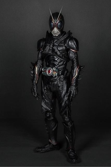 西島秀俊×中村倫也「仮面ライダーBLACK SUN」クランクアップ 新