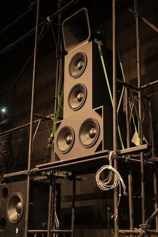 メインスピーカー