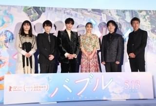 舞台挨拶の模様