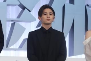 登壇した山田涼介