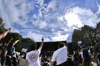 「ナガノアニエラフェスタ」DAY2、angelaが公開リハからエンジン全開 大トリの大役は初出演のfhana