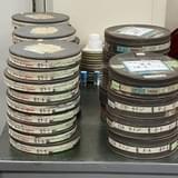 3原色のフィルム缶(筆者撮影)