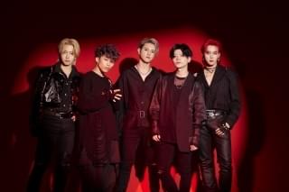 オープニングテーマを担当するMADKID